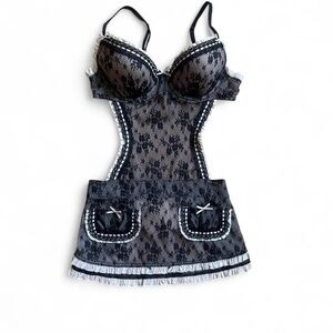 Y2K Victoria’s Secret lace maid babydoll